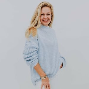 The Logan Sweater by Burgess NWT Size Large